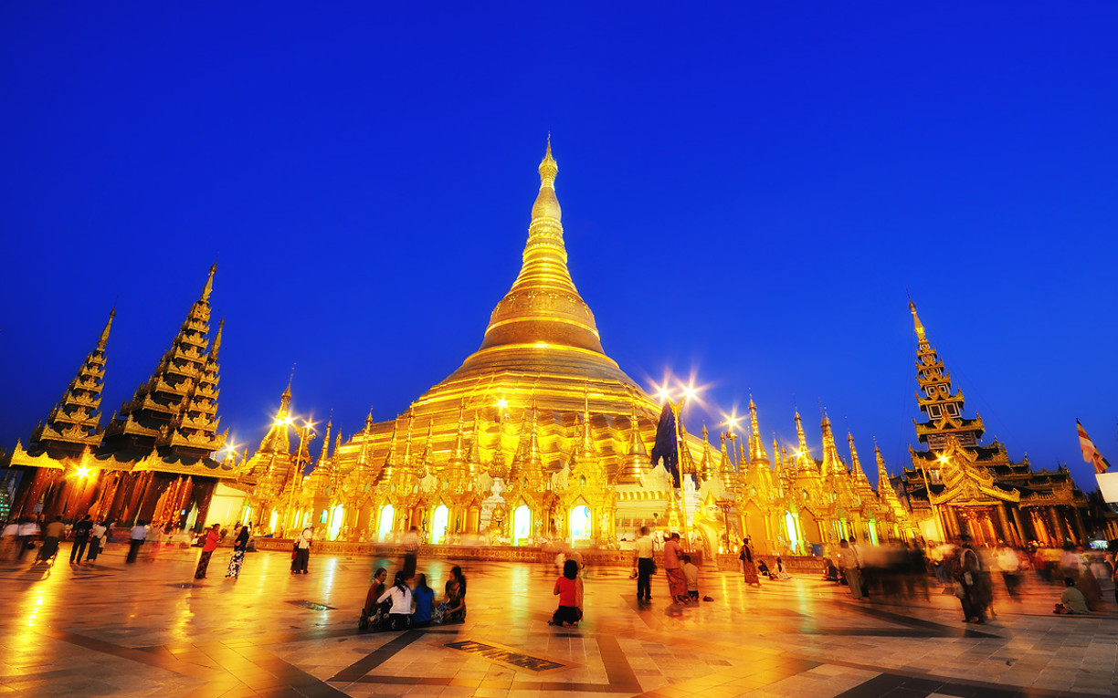 Wat Chedi Chawedagong chiang rai thailand