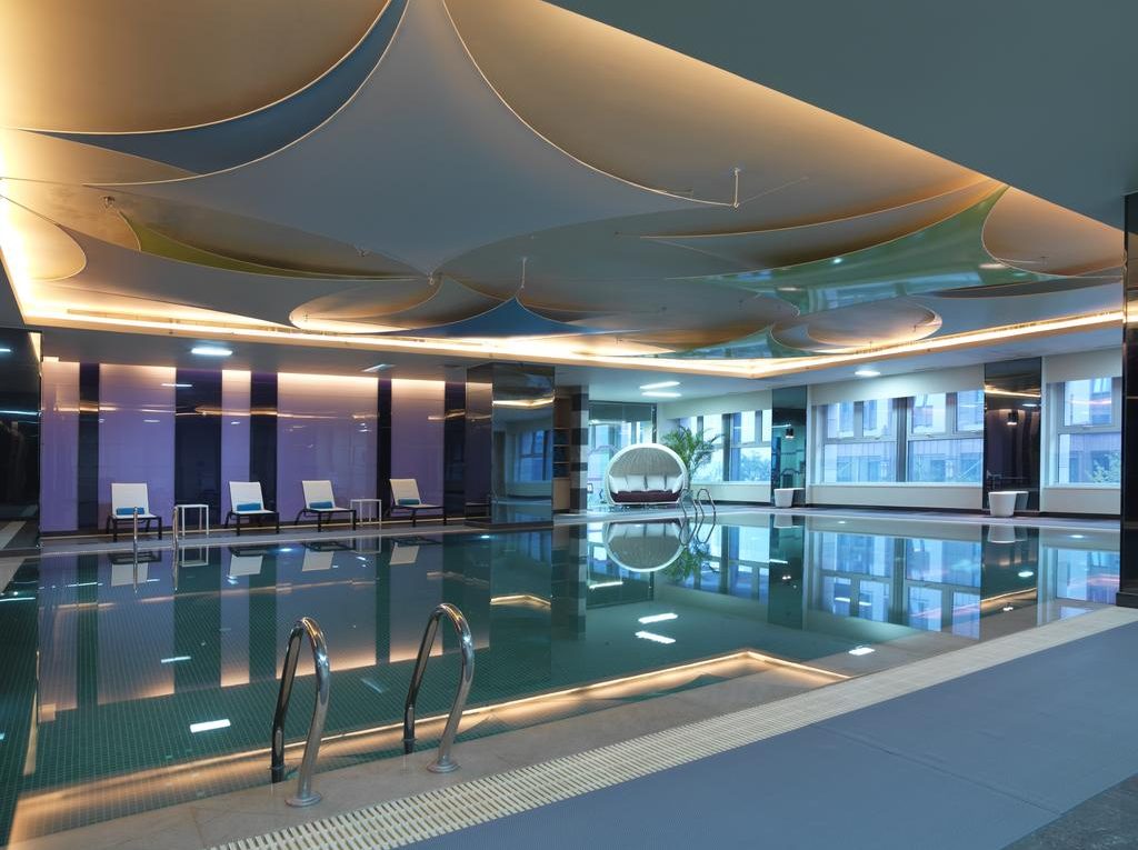 pool Aloft Hotel Zhengzhou china