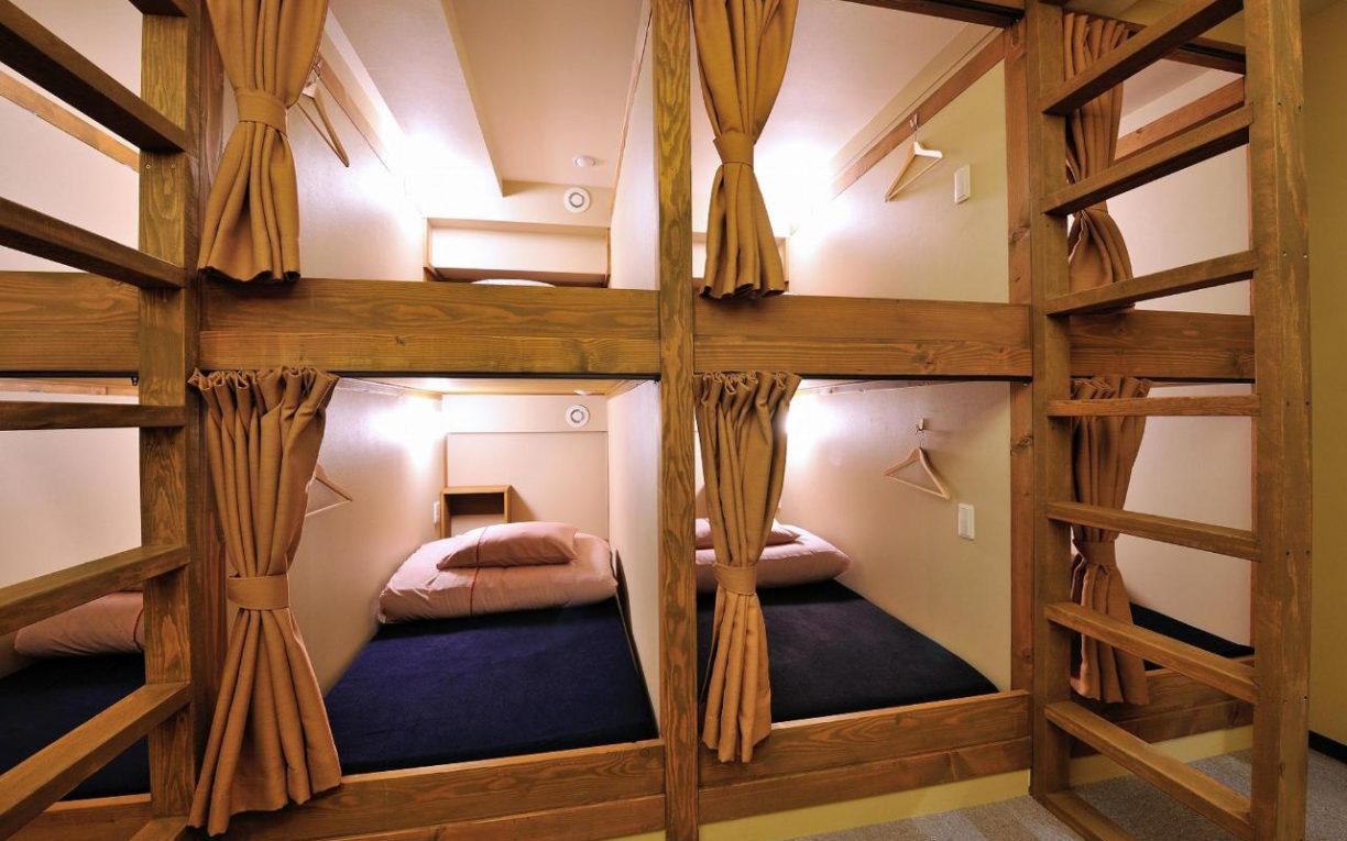 Sleeping pods Khaosan Hotel Origami tokyo japan