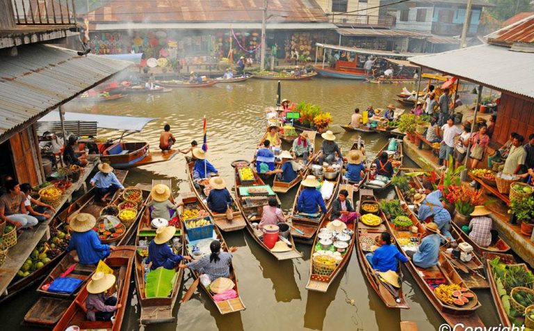 floating market bangkok thailand