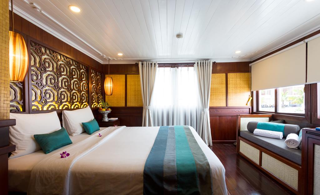 double bhaya classic cruise halong bay vietnam